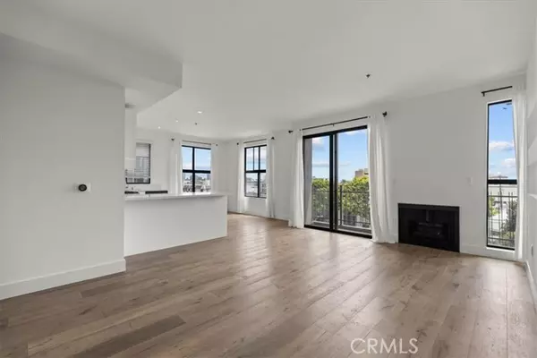 West Hollywood, CA 90048,8811 Burton Way #308