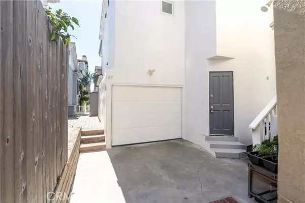 117 19th Street, Manhattan Beach, CA 90266