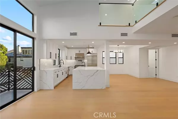 Redondo Beach, CA 90277,110 S Irena Avenue #B