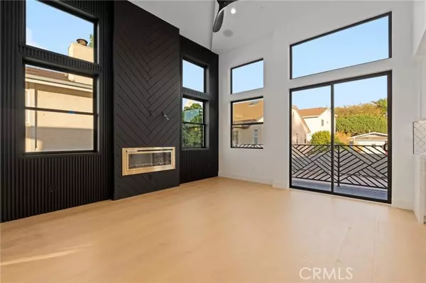 Redondo Beach, CA 90277,110 S Irena Avenue #B