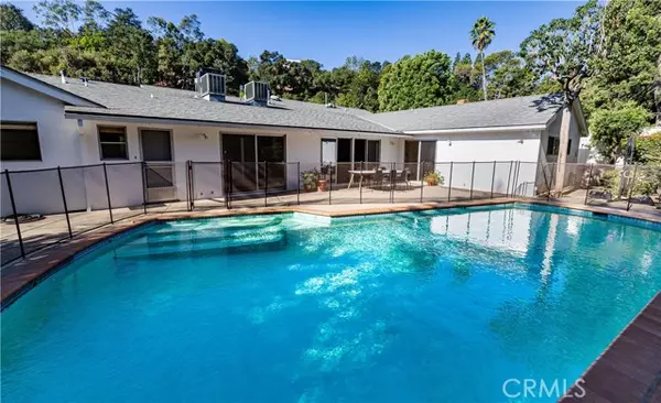 Brentwood, CA 90049,784 Lockearn