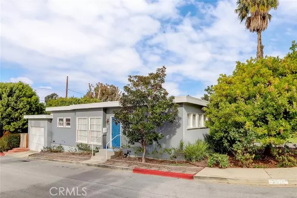 2918 Walnut Avenue, Manhattan Beach, CA 90266