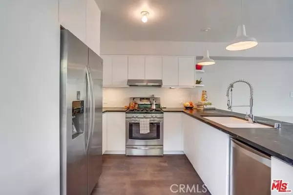 Los Angeles, CA 90065,4121 Shelburn