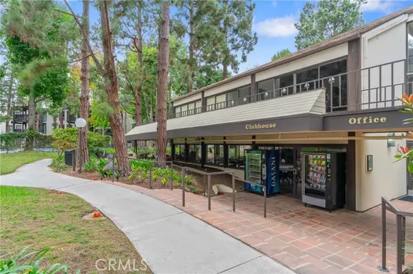 Playa Del Rey (los Angeles), CA 90293,7765 W 91st Street #F3106