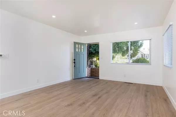 Sierra Madre, CA 91024,247 Laurel Ave #A