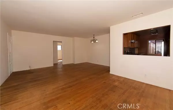 Torrance, CA 90503,4402 Cathann Street