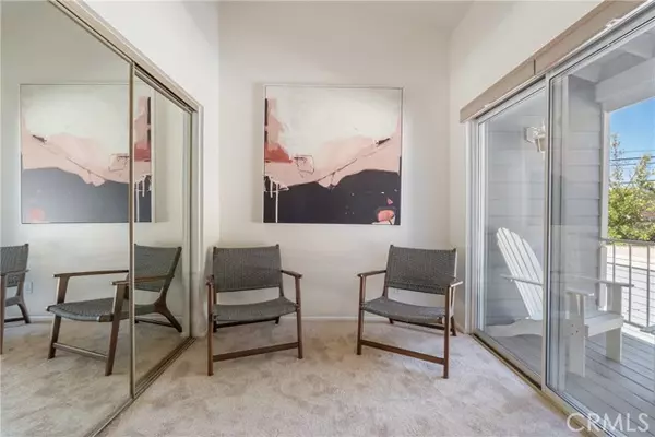 North Hills (los Angeles), CA 91343,15735 Nordhoff #17