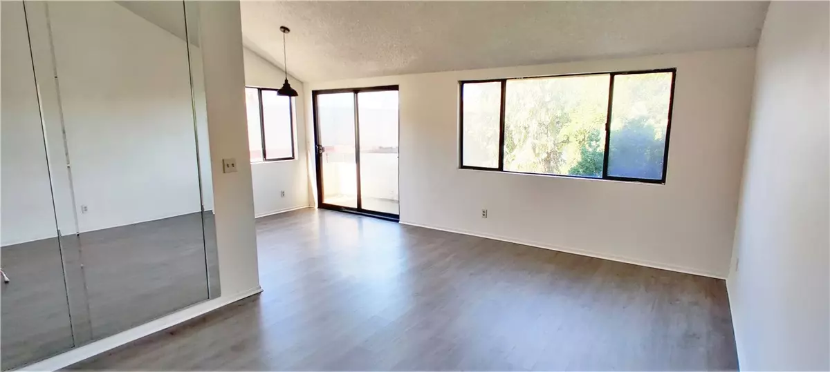 Canyon Country (santa Clarita), CA 91387,18126 W Sundowner Wy. #1142