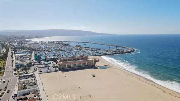 Hermosa Beach, CA 90254,320 Hermosa Avenue #102