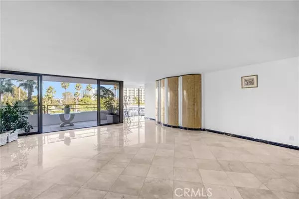 Marina Del Rey, CA 90292,4337 Marina City Dr #149
