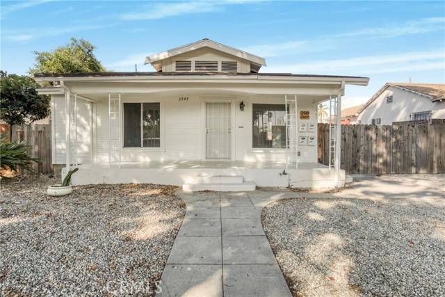 2947 West Boulevard, Los Angeles, CA 90016