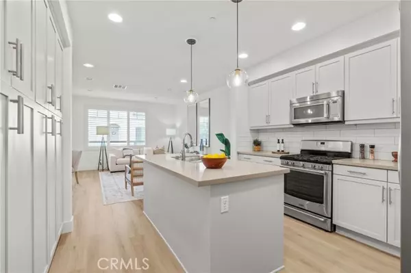 Hawthorne, CA 90250,13023 Union #106