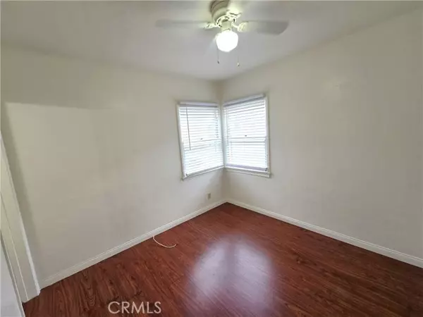 Hawthorne, CA 90250,4263 W Broadway #B