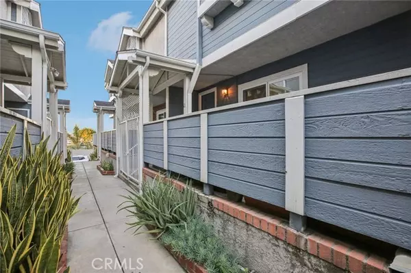 Carson, CA 90745,21901 Moneta Avenue #21