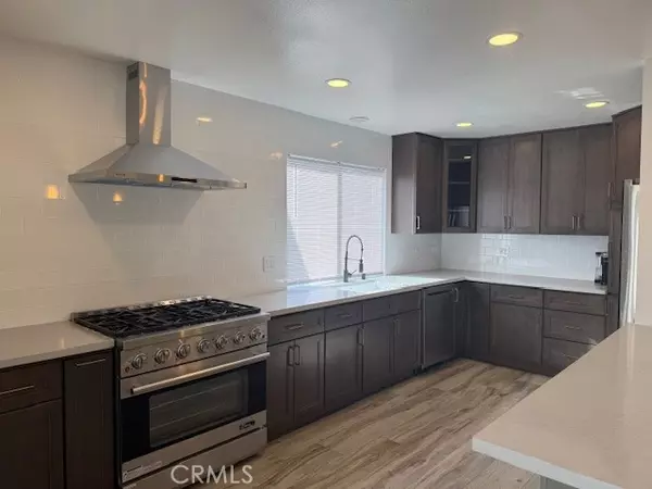 Lakewood, CA 90713,4212 Nipomo