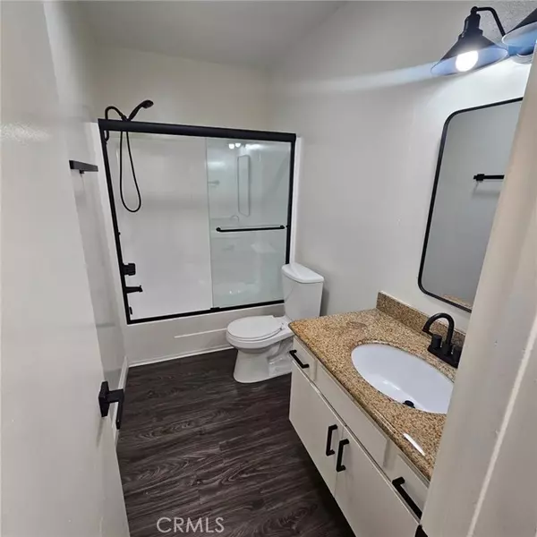 Redondo Beach, CA 90277,209 S Prospect Avenue #101