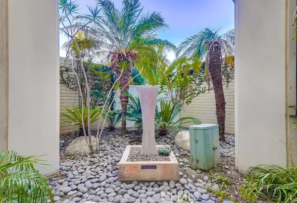 Long Beach, CA 90803,2999 E Ocean Boulevard