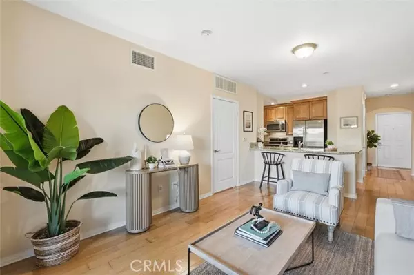 Redondo Beach, CA 90278,2750 Artesia #341