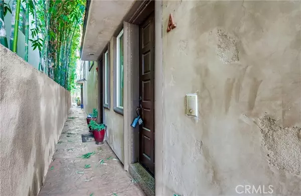 Manhattan Beach, CA 90266,623 Aviation Way #C