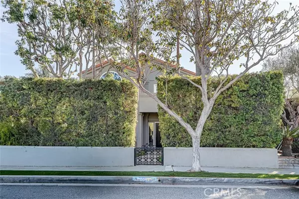 Redondo Beach, CA 90277,864 Avenue A