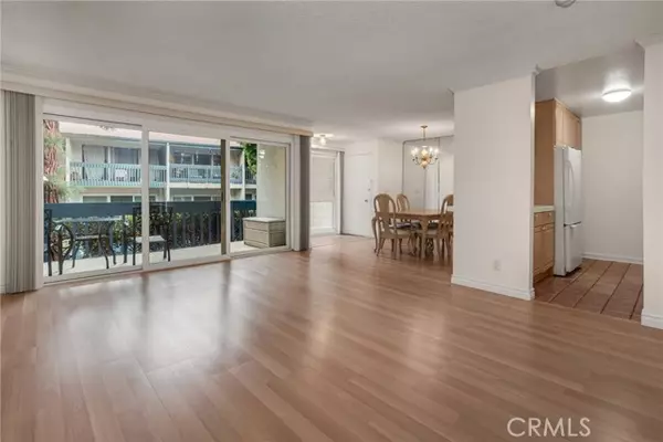 Redondo Beach, CA 90277,635 S Prospect #102