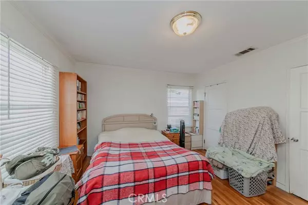 North Hollywood (los Angeles), CA 91602,4646 Farmdale Avenue