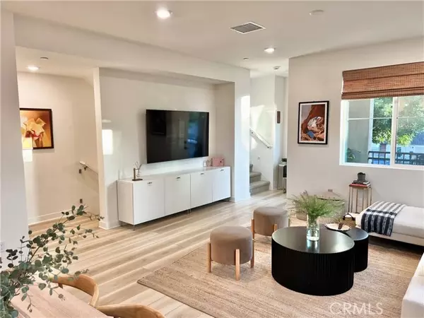 Santa Fe Springs, CA 90670,11753 Florence Ave #1