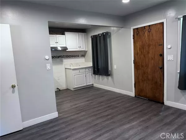 11724 S Vermont Avenue #7, Los Angeles, CA 90044