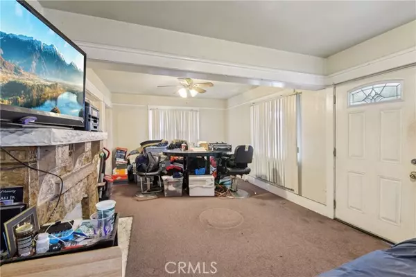 Los Angeles, CA 90003,231 W 88th Street