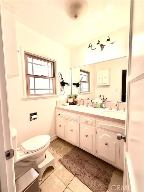 San Pedro (los Angeles), CA 90731,970 W 8th