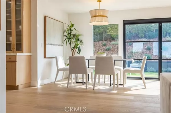 Redondo Beach, CA 90277,470 Camino De Encanto