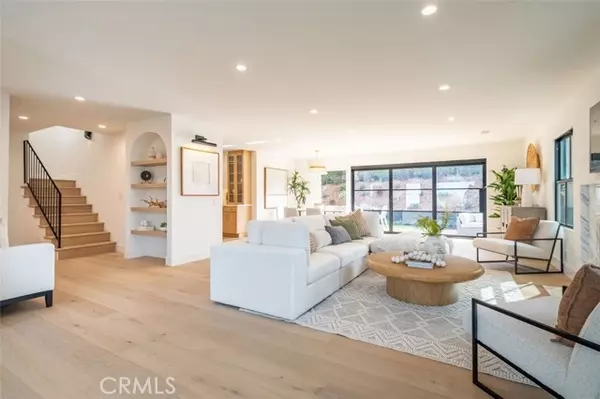 Redondo Beach, CA 90277,470 Camino De Encanto