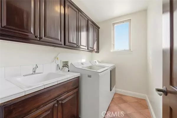 Manhattan Beach, CA 90266,1740 Ruhland