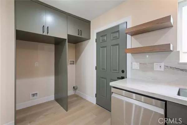 Los Angeles, CA 90044,745 W 106th