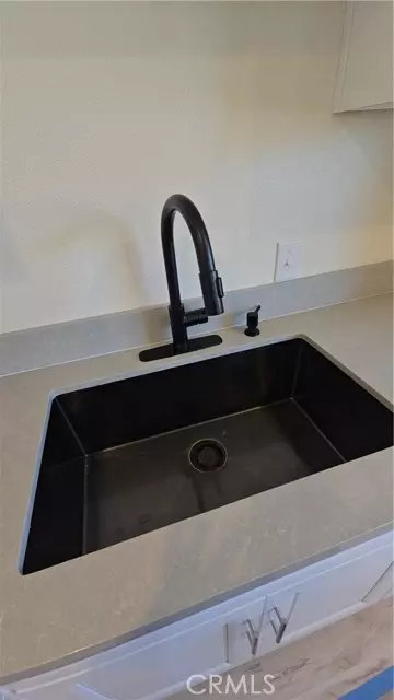 Long Beach, CA 90810,3374 Fashion