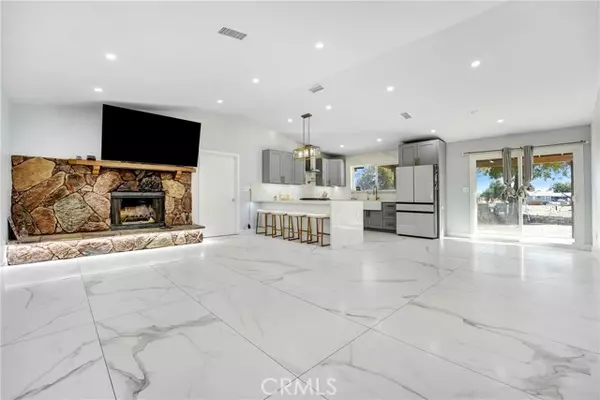 Lancaster, CA 93535,41048 173rd