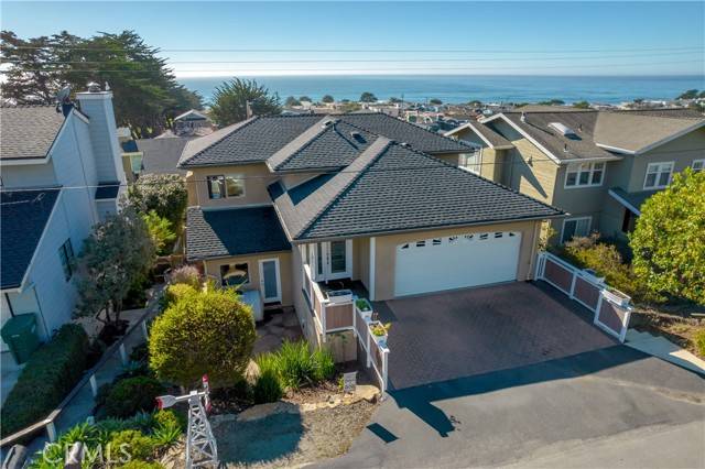 1851 Oxford Avenue, Cambria, CA 93428