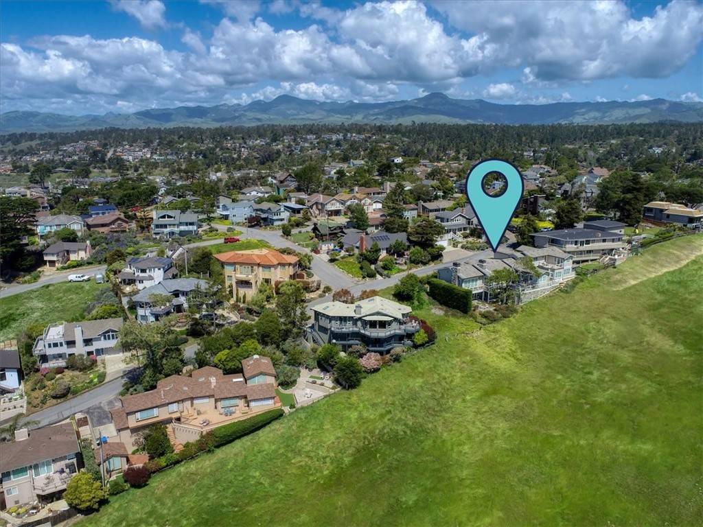 Cambria, CA 93428,404 Huntington Road