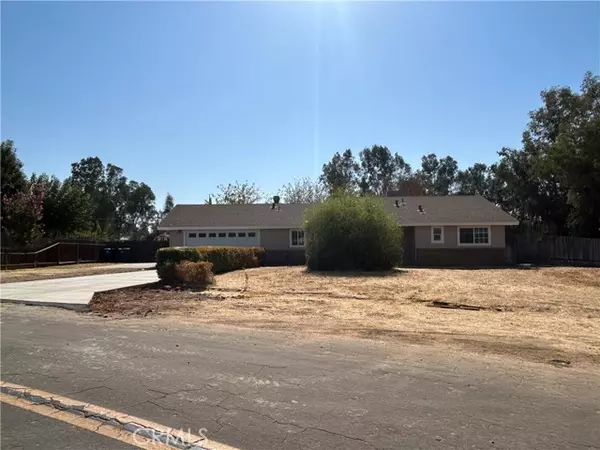 25410 Dawnridge Drive, Madera, CA 93638