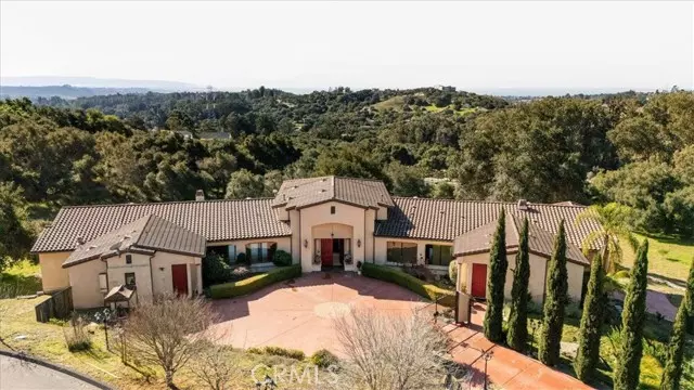 Arroyo Grande, CA 93420,1450 Sugar Bush Court