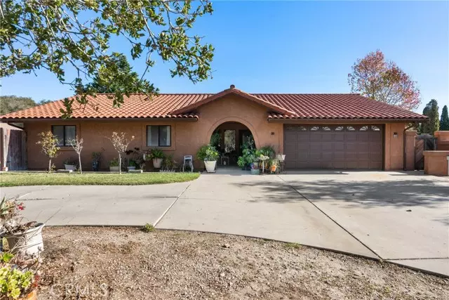 3332 Courtney Drive, Lompoc, CA 93436