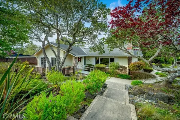 5297 Hillcrest Drive, Cambria, CA 93428