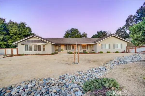 2305 Rio Rita Road, Atascadero, CA 93422