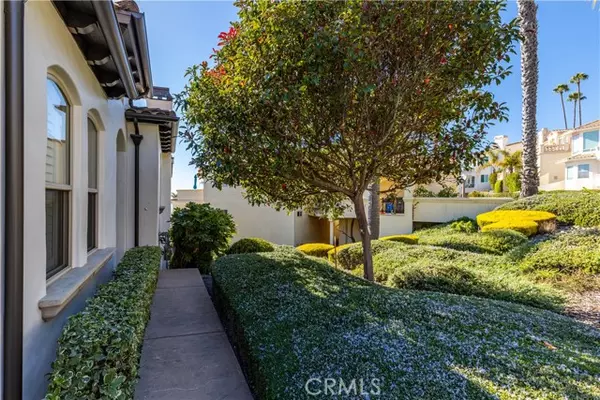 Pismo Beach, CA 93449,1943 Barcelona