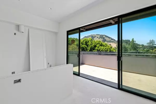 San Luis Obispo, CA 93401,581 Higuera Street #306