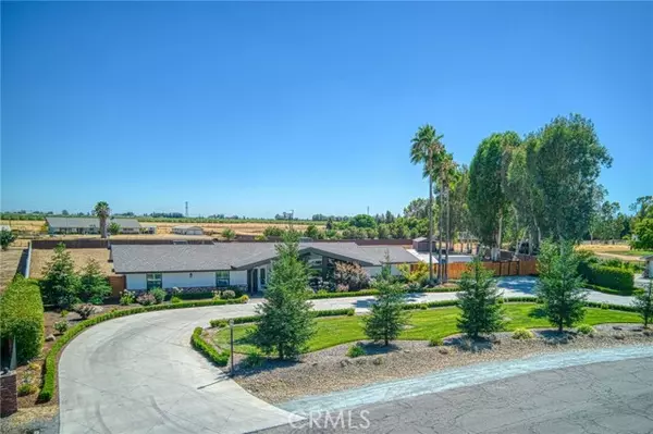 8639 E Los Altos Avenue, Clovis, CA 93619