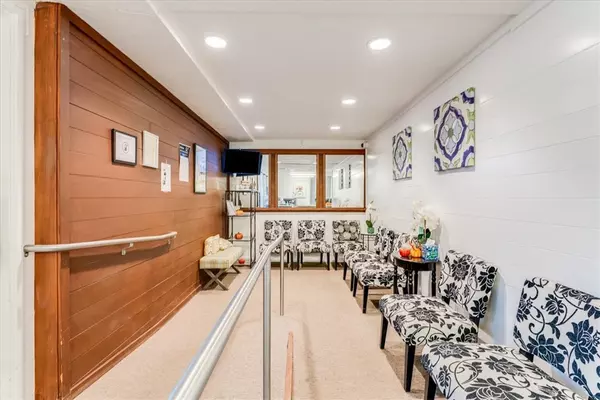 San Luis Obispo, CA 93401,1250 Peach Street