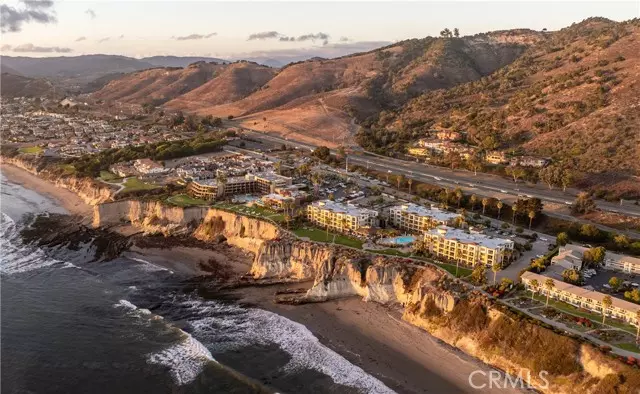 Pismo Beach, CA 93449,2727 Shell Beach Road #327