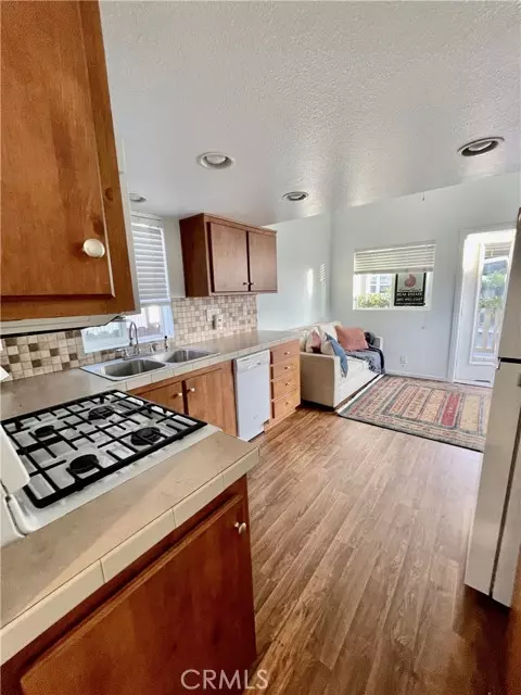 Arroyo Grande, CA 93420,655 S Halcyon #8