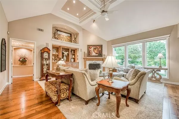 Fresno, CA 93720,1181 E Newhall